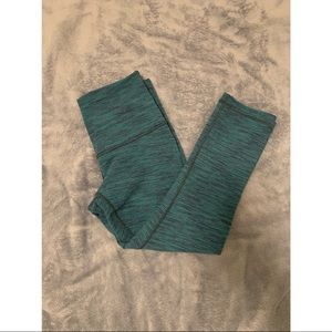 Lululemon Wunder Under 21” Crop